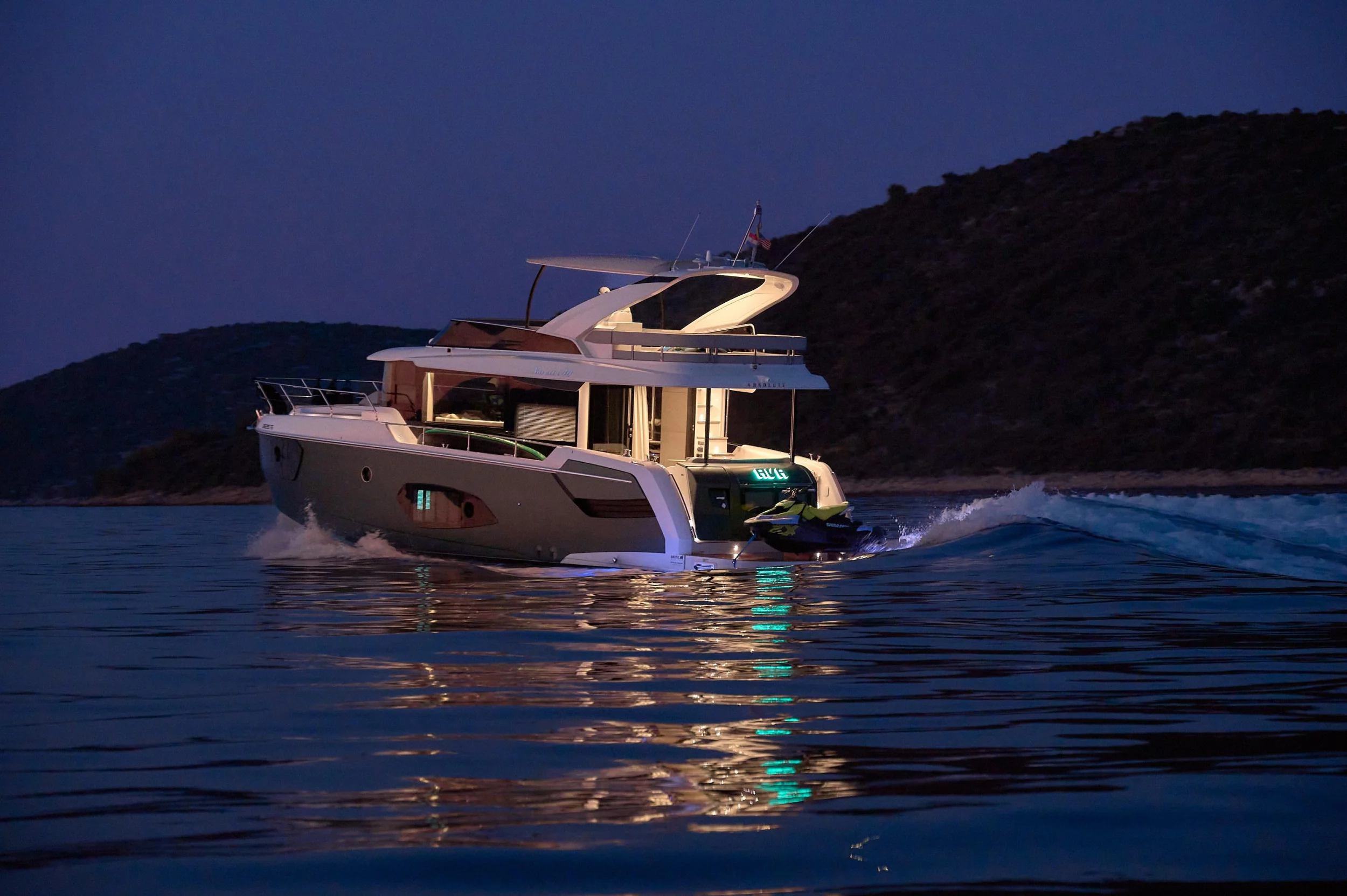 Navetta 48 (AVA)  - 111