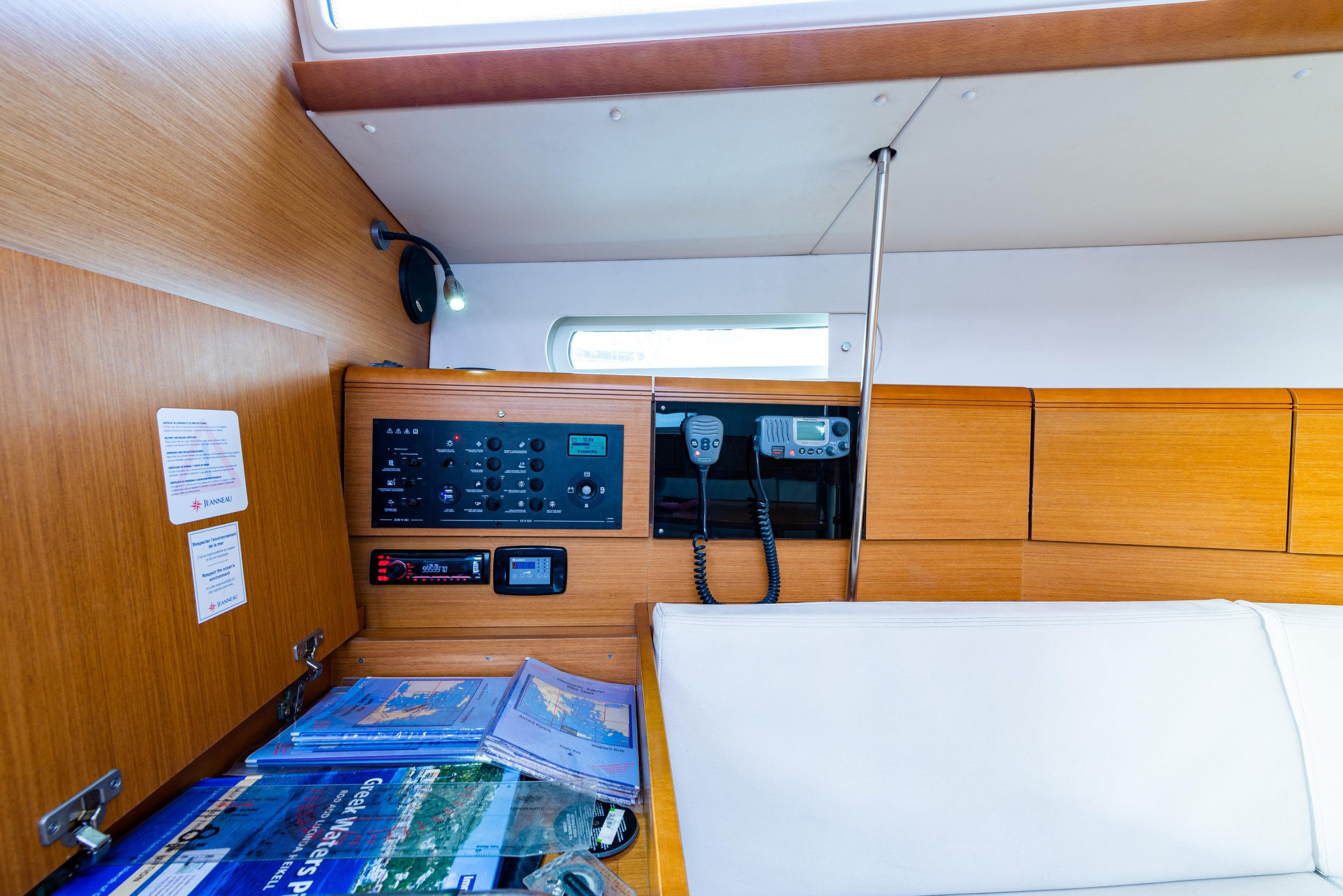 Photo #9 - Jeanneau Sun Odyssey 379 (Amor Fati) in Lefkada - 21847