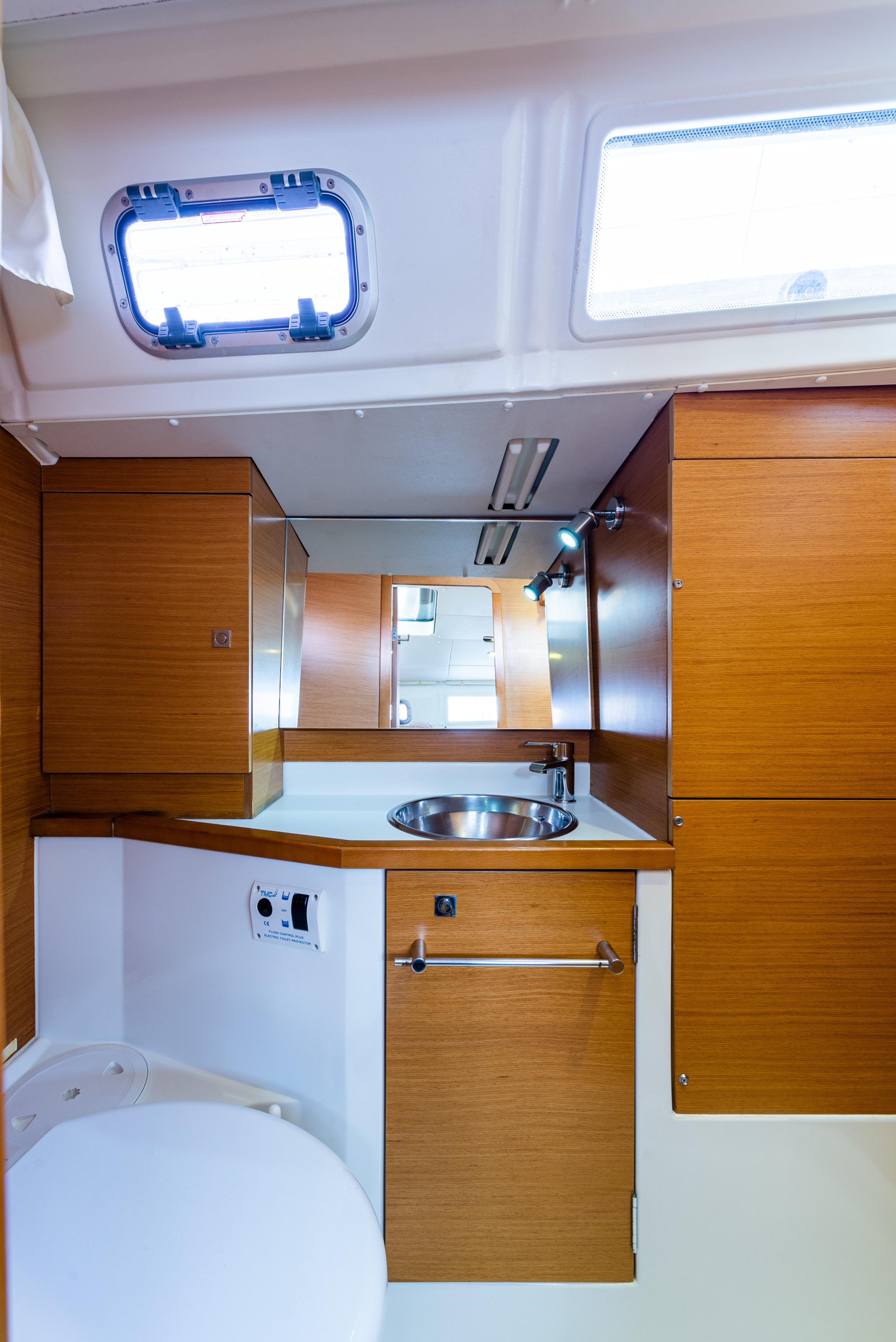 Photo #30 - Jeanneau Sun Odyssey 379 (Amor Fati) in Lefkada - 21847