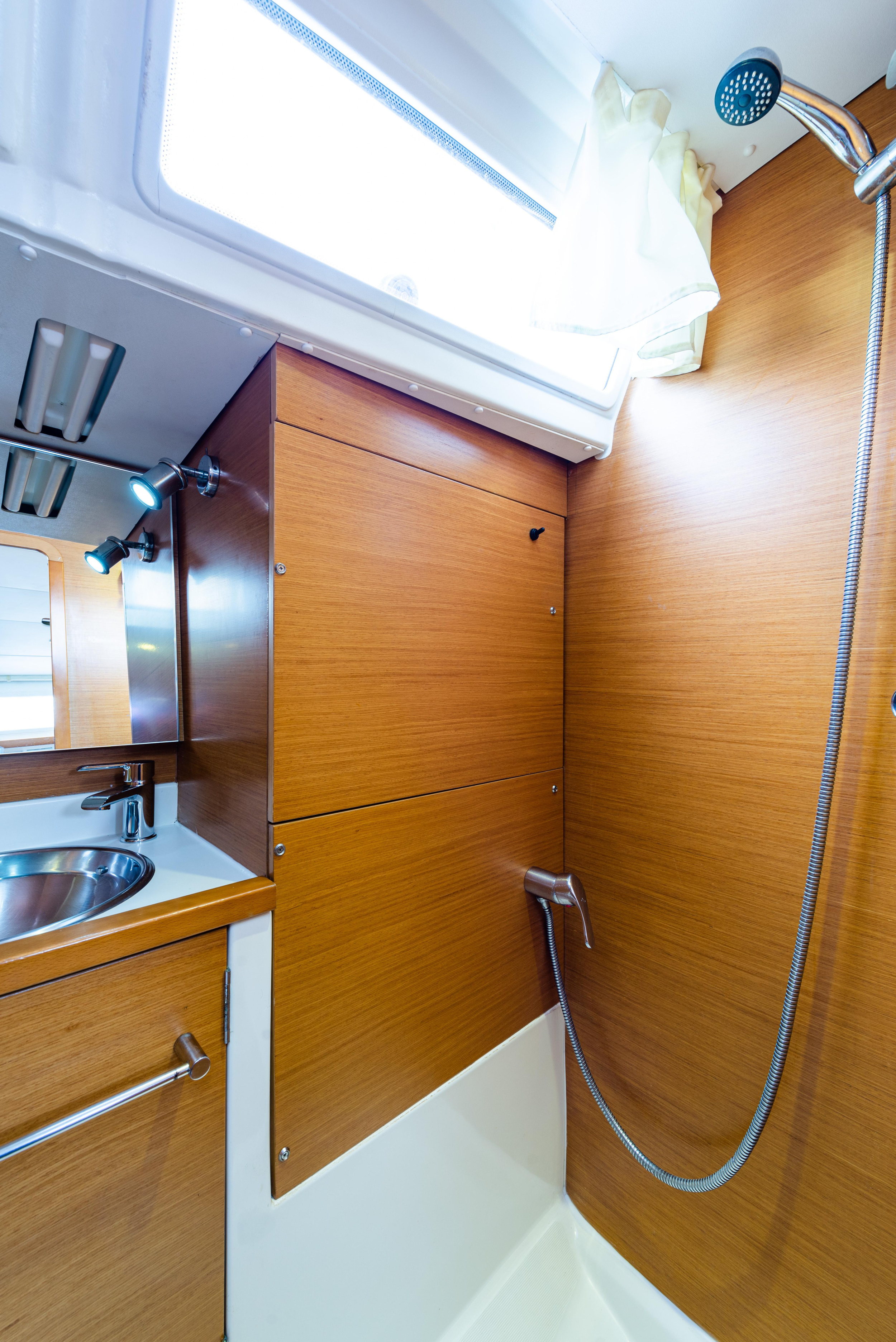 Photo #34 - Jeanneau Sun Odyssey 379 (Amor Fati) in Lefkada - 21847