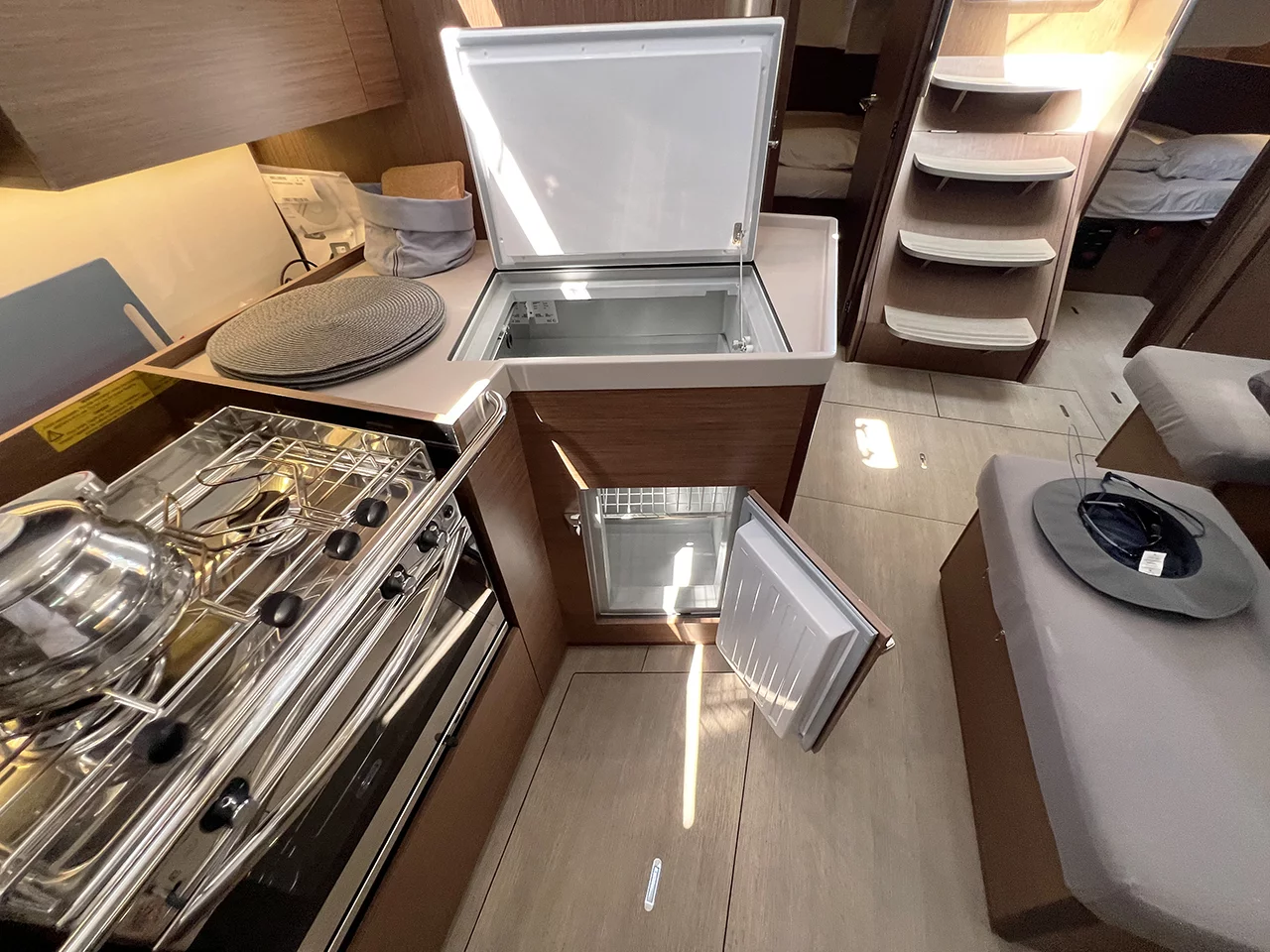 Oceanis 40.1 (ESCAPE)  - 7