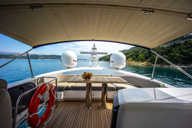Photo #4 - Princess S65 (MIRNO MORE) in Kastela - 11658
