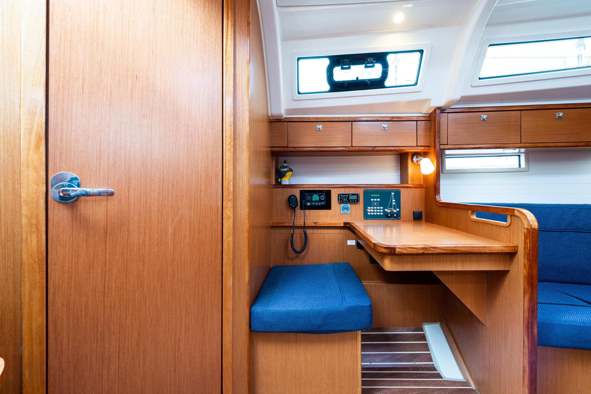 Photo #18 - Bavaria 37 (Jack Of London) in Nea Peramos - 18126