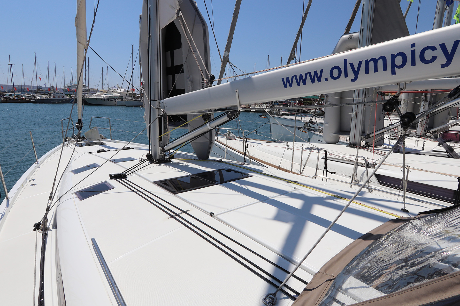 Photo #9 - Sun Odyssey 490 (Menelaos) en Lavrion - 22130
