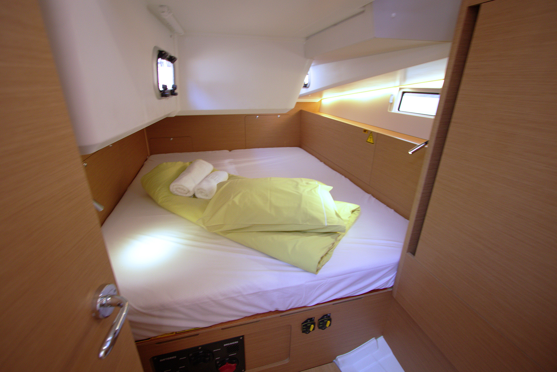 Photo #5 - Sun Odyssey 490 (Menelaos) en Lavrion - 22130