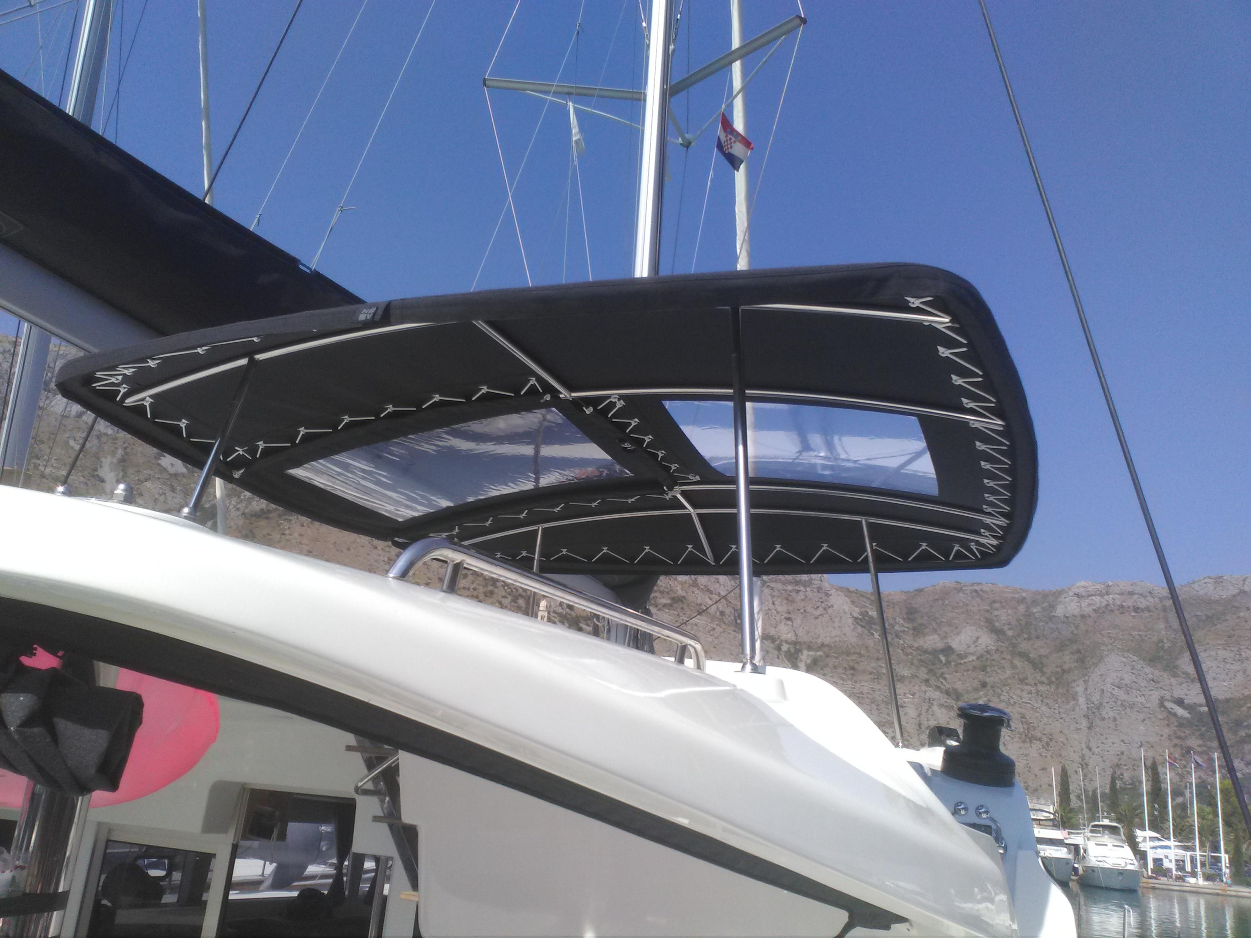 Photo #30 - Lagoon 450 SporTop (Belle) en Bas du fort - 10043