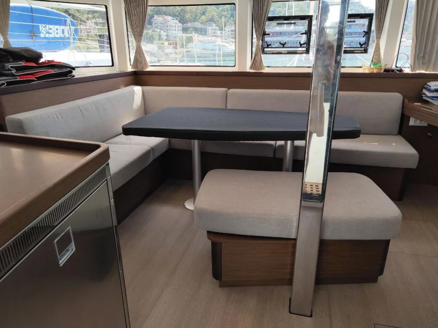 Lagoon 42 (Neslisah) Interior image - 18