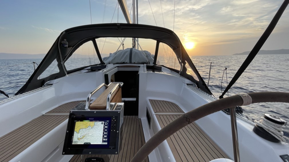 Photo #3 - Hanse 348 (URSA) in Saint Tropez - 18558