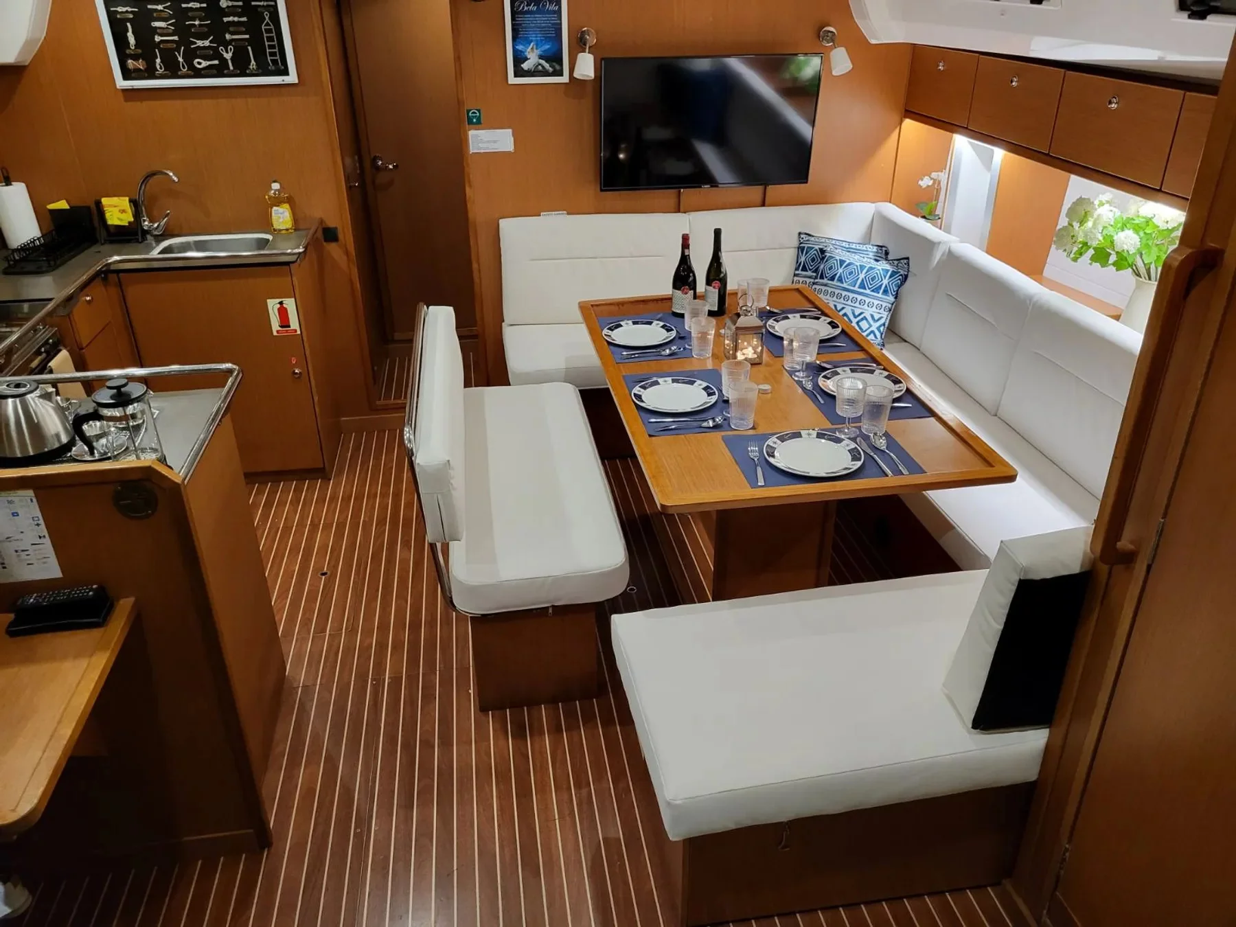 Bavaria Cruiser 50 (Bela Vila) Interior image - 8