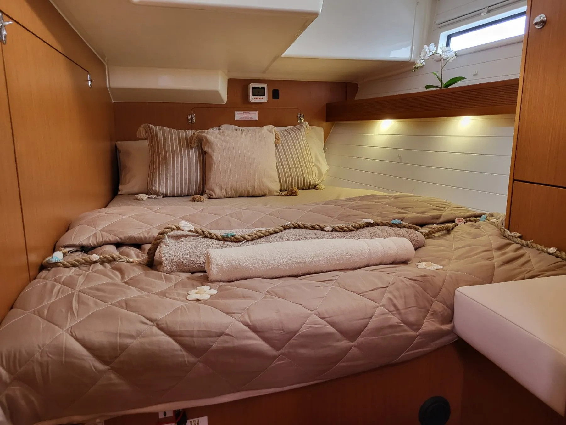 Photo #2 - Bavaria Cruiser 50 (Bela Vila) in Athens - 22686