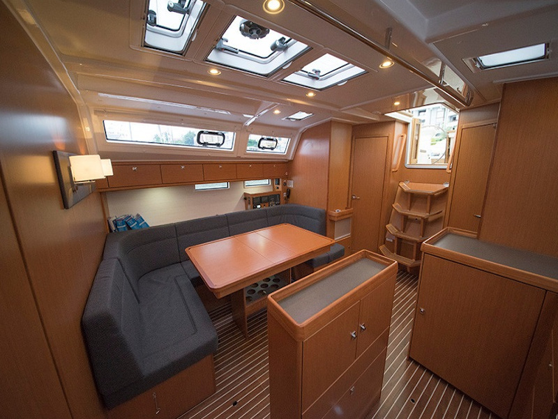 Photo #7 - Bavaria Cruiser 46 (Aurora) in Atene - 10504