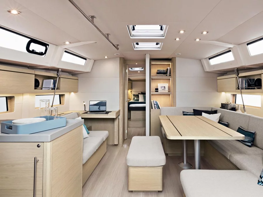 Oceanis 46.1 (Capriccio (Refit 2025 - A/C - Generator - Electric Heads)) Interior image - 1