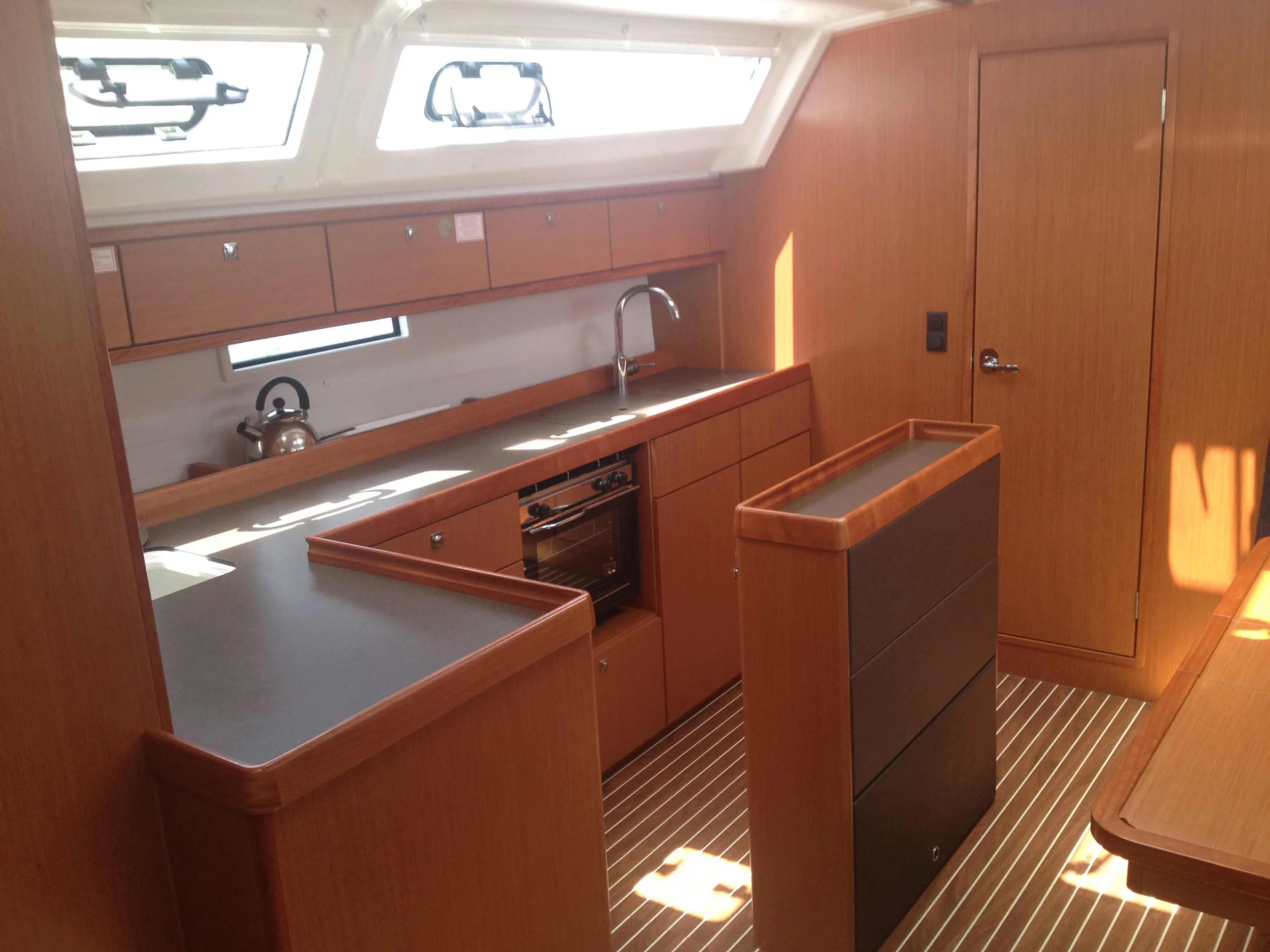 Bavaria Cruiser 46 (Aurora)  - 3