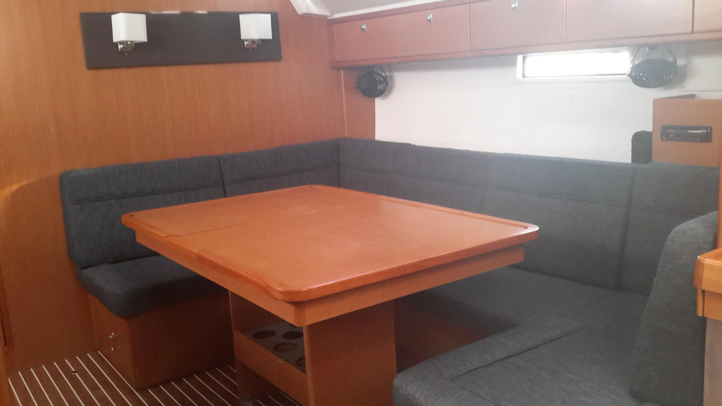 Bavaria Cruiser 46 (Aurora)  - 9
