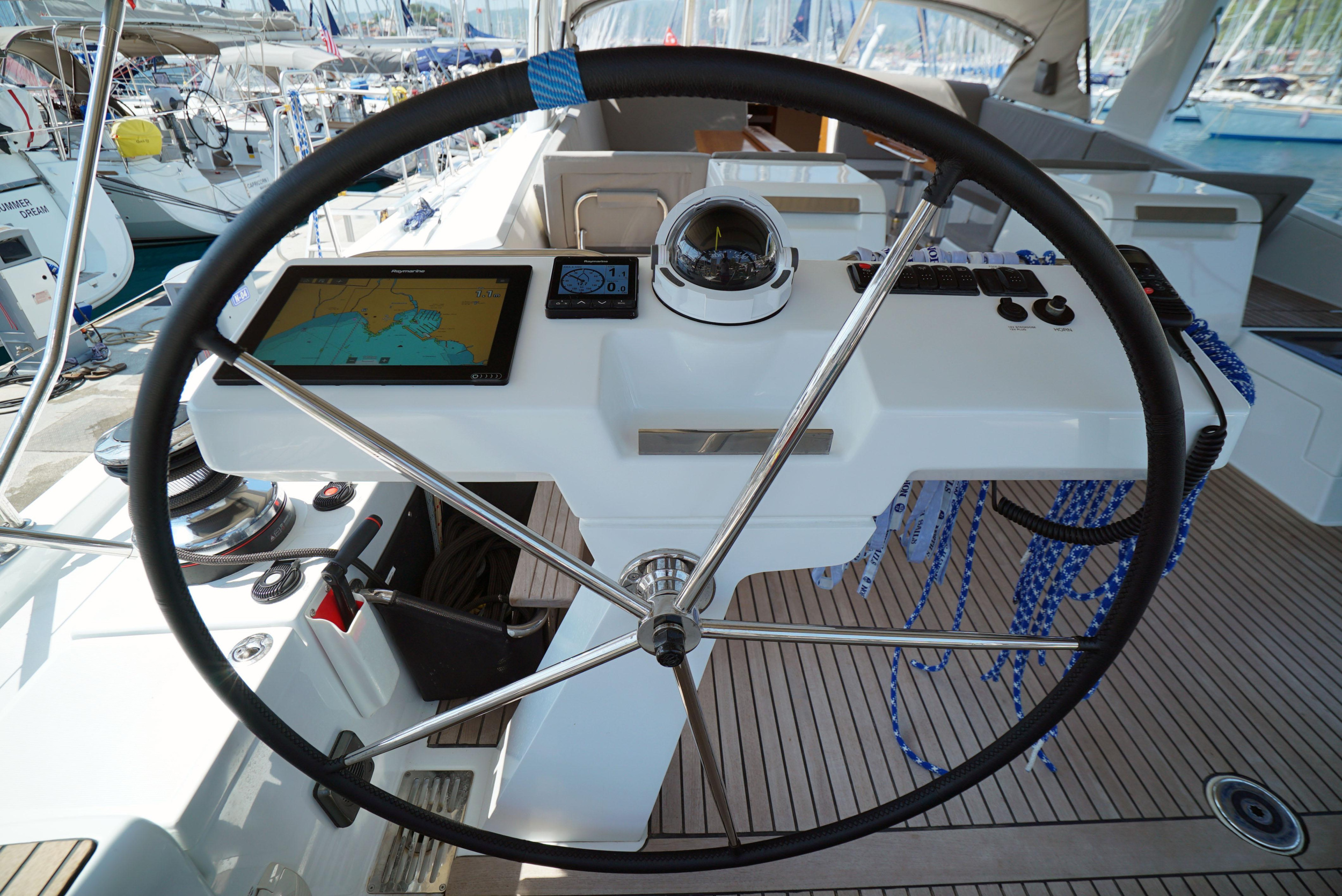 Photo #17 - Jeanneau 64 (Freedom) in Marmaris - 4302
