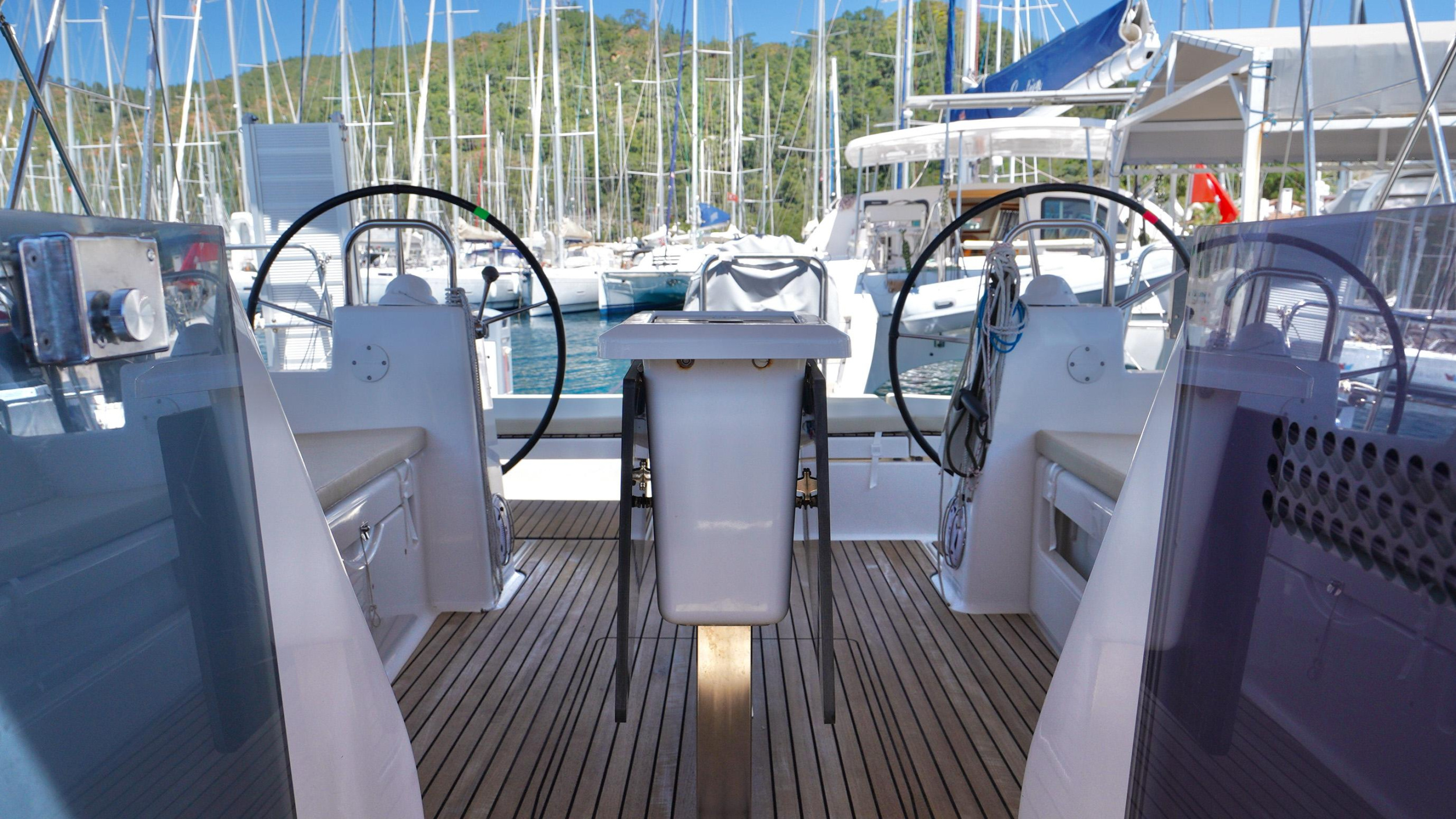 Photo #13 - Dufour 460 Grand Large (Red Pepper) in Marmaris - 20224