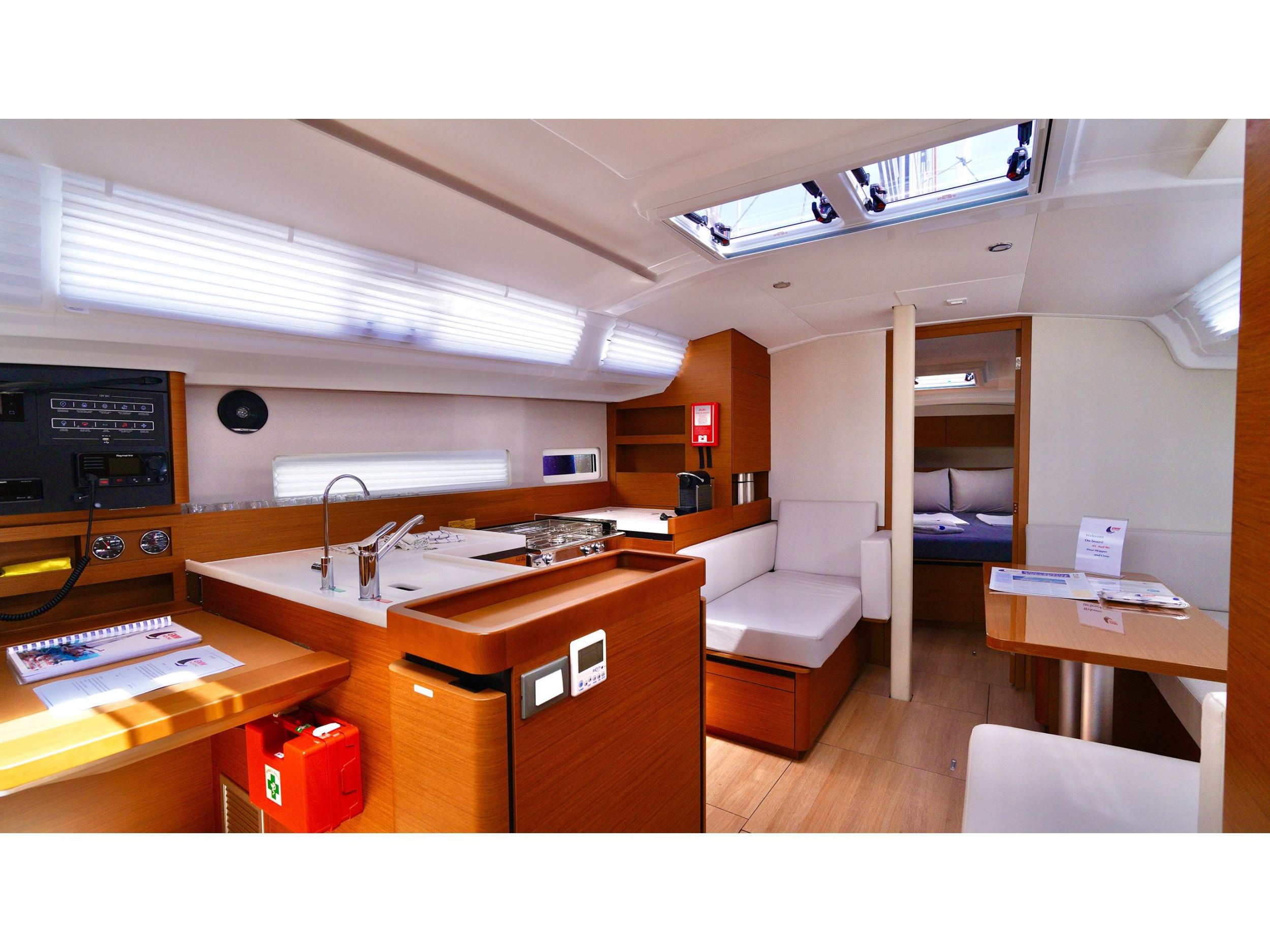 Photo #8 - Sun Odyssey 410 (Sail Me) in Marmaris - 19931