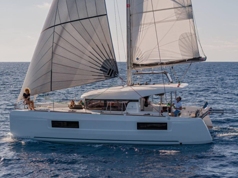 Photo #11 - Lagoon 40 (Mary Grace) in Lefkada - 22714