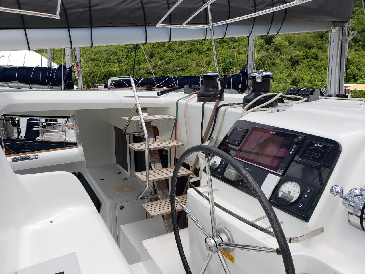 Photo #22 - Lagoon 450 SporTop (Belle) en Bas du fort - 10043