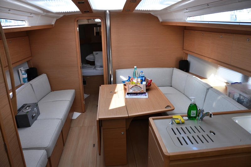 Photo #7 - Dufour 390 Grand Large (Cordelia) in Marmaris - 20577