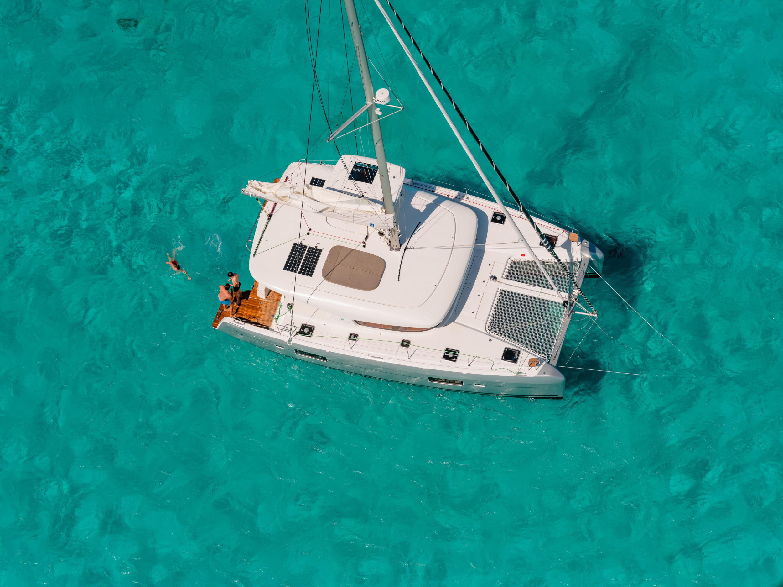 Photo #8 - Lagoon 42 (Golden Bride) in Mahe - 22741