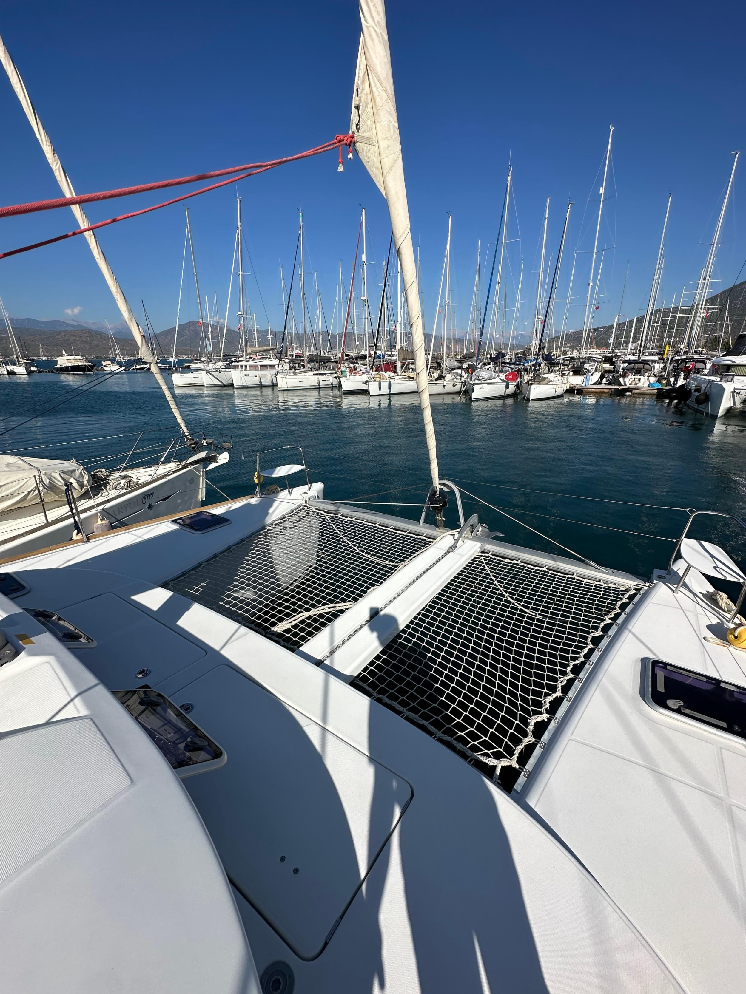Photo #14 - Lagoon 380 Owner (Miko) in Fethiye - 21168