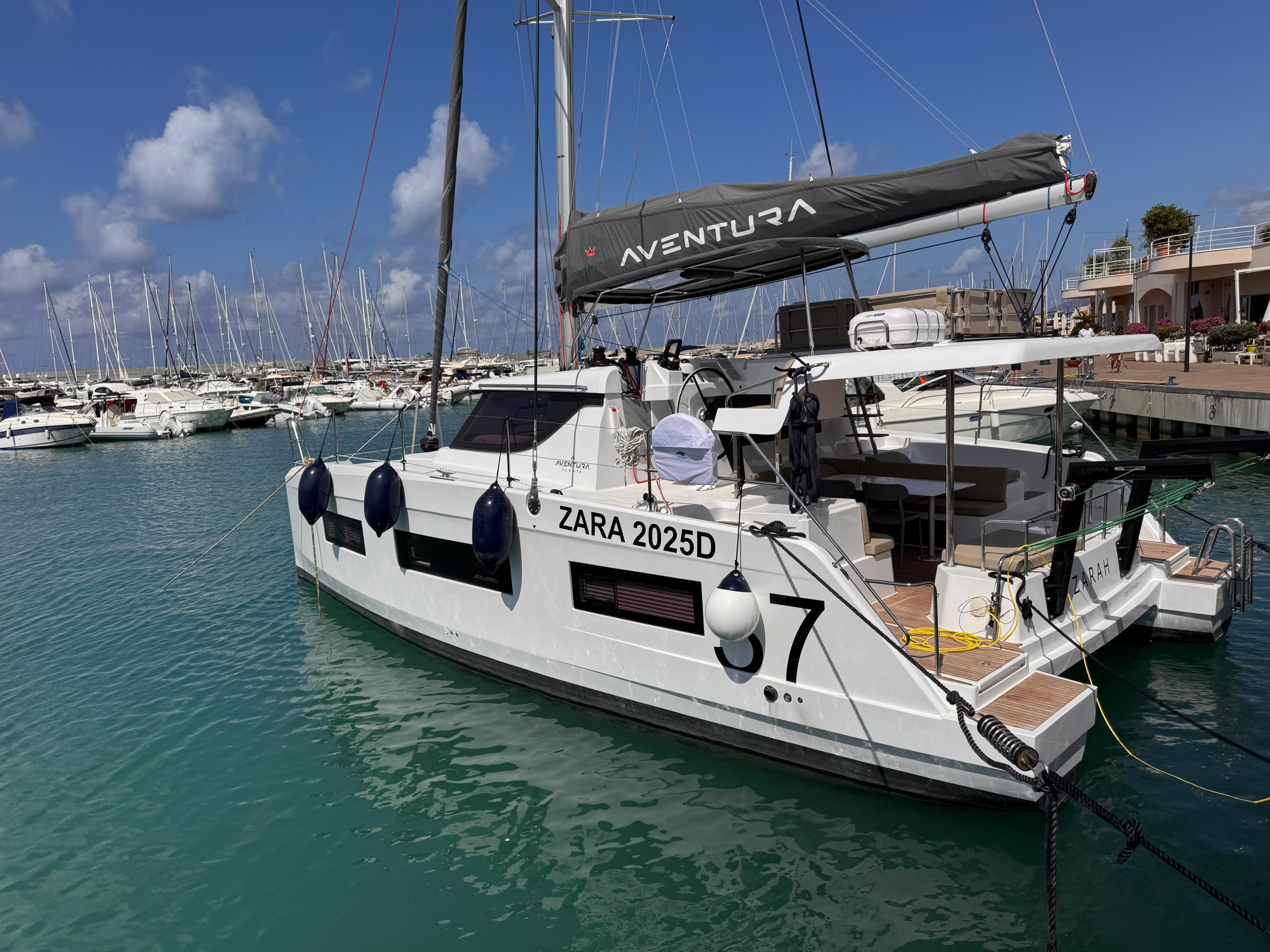Photo #5 - Aventura 37 (Zarah) in Capo d'Orlando - 19241