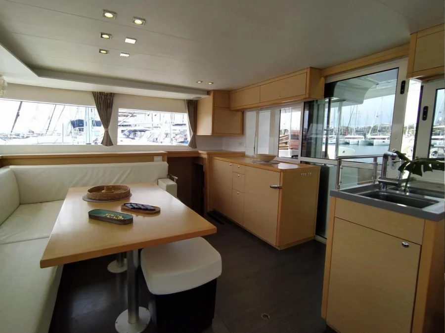 Lagoon 450 F (AZRAQ (refit 2023)) Interior image - 10