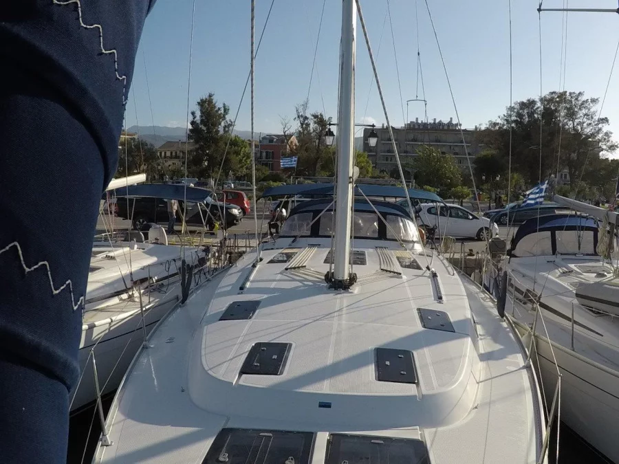 Bavaria 50 Cruiser (Juniper)  - 18