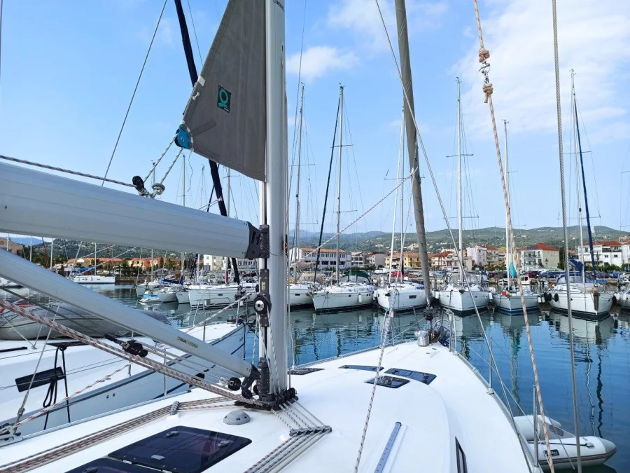 Bavaria 45 Cruiser (Saffron)  - 14