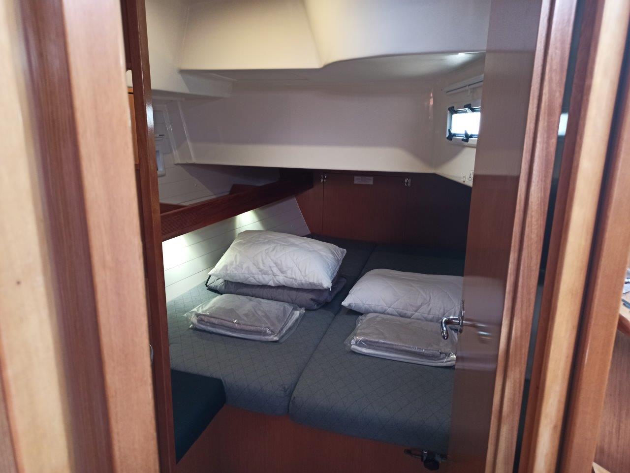 Photo #13 - Bavaria 45 Cruiser (Saffron) en Lefkada - 22758