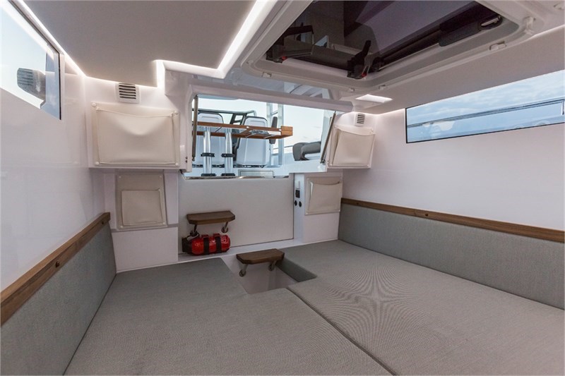 Photo #8 - Axopar 37 XC Cross Cabin (Axopar) in Atene - 22771