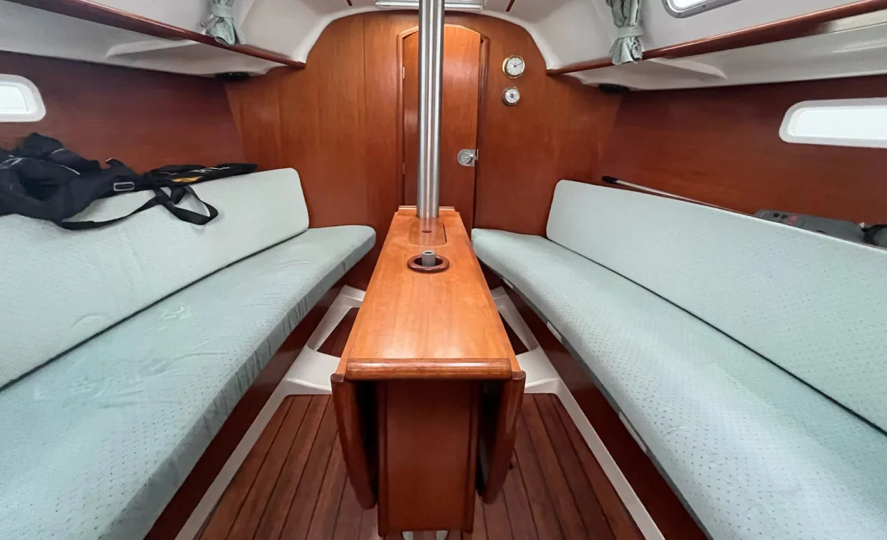 Oceanis 311 (DL) (Eole)  - 6