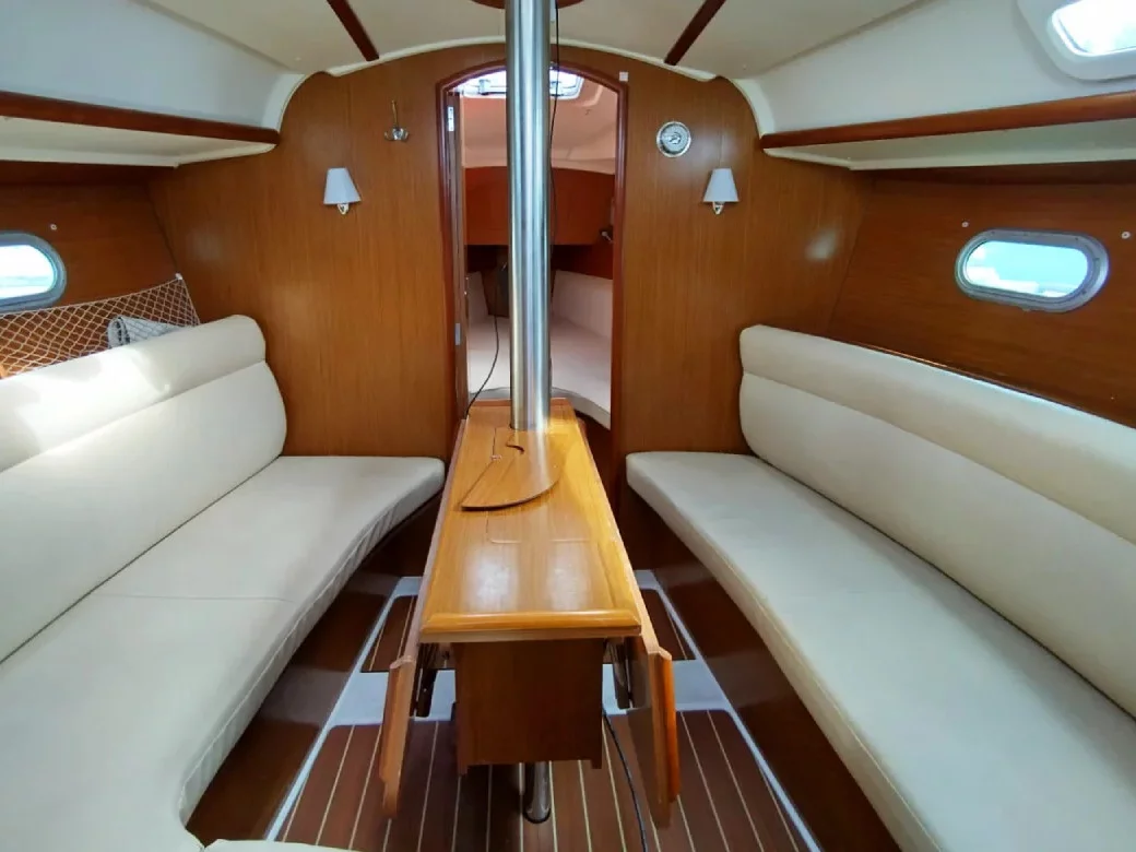 Sun Odyssey 32i (PTE) (Jami 3) Interior image - 4