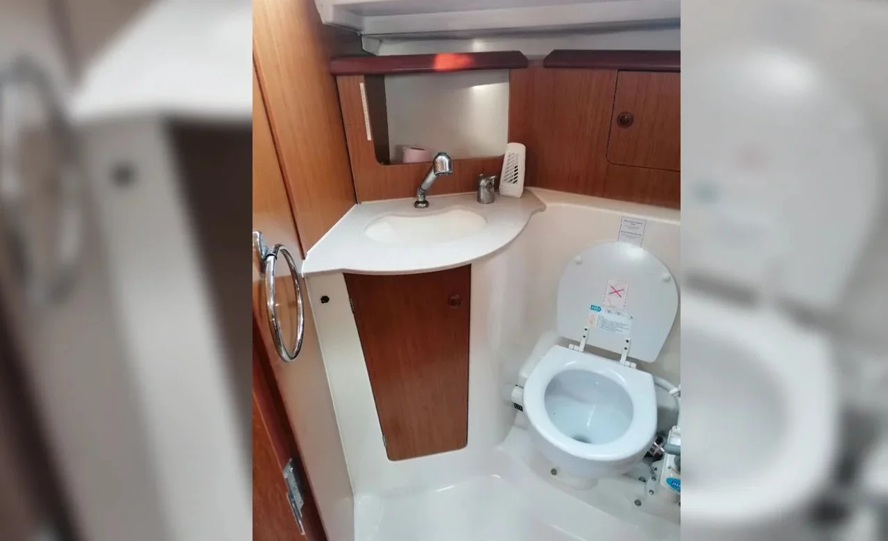 Sun Odyssey 32i (PTE) (Jami 3)  - 10