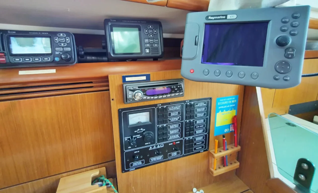 Sun Odyssey 32i (PTE) (Jami 3)  - 9