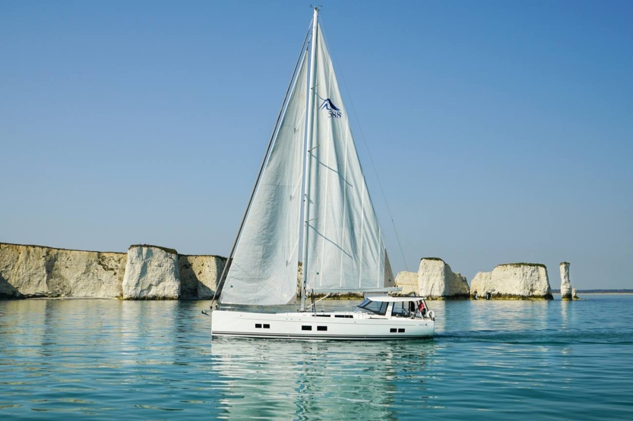 Photo #11 - Hanse 588 (Owner's Version) (Eclipse) in Atene - 22847