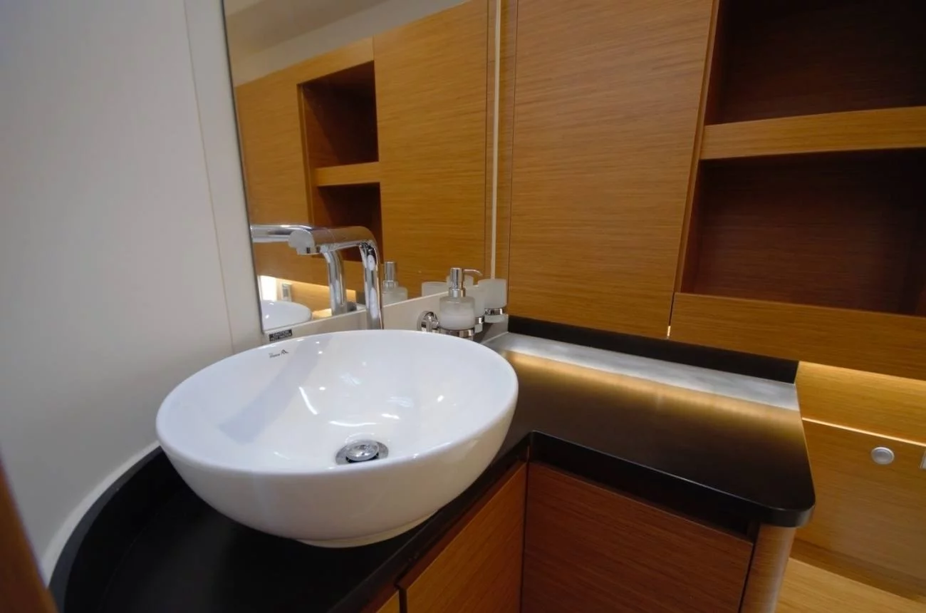 Hanse 588 (Owner's Version) (Eclipse)  - 21