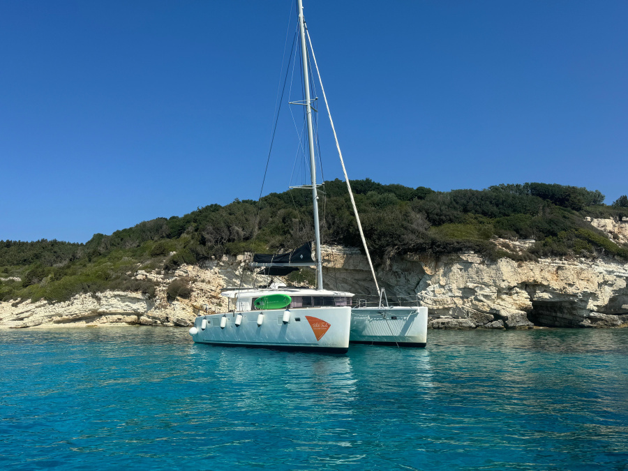 Photo #1 - Lagoon 450 F (Endurance | watermaker) in Preveza - 10381