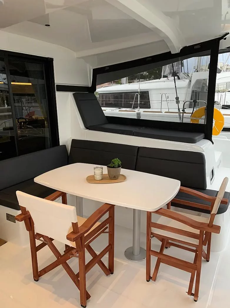 Lagoon 42 (Majorelle Blue | watermaker)  - 12