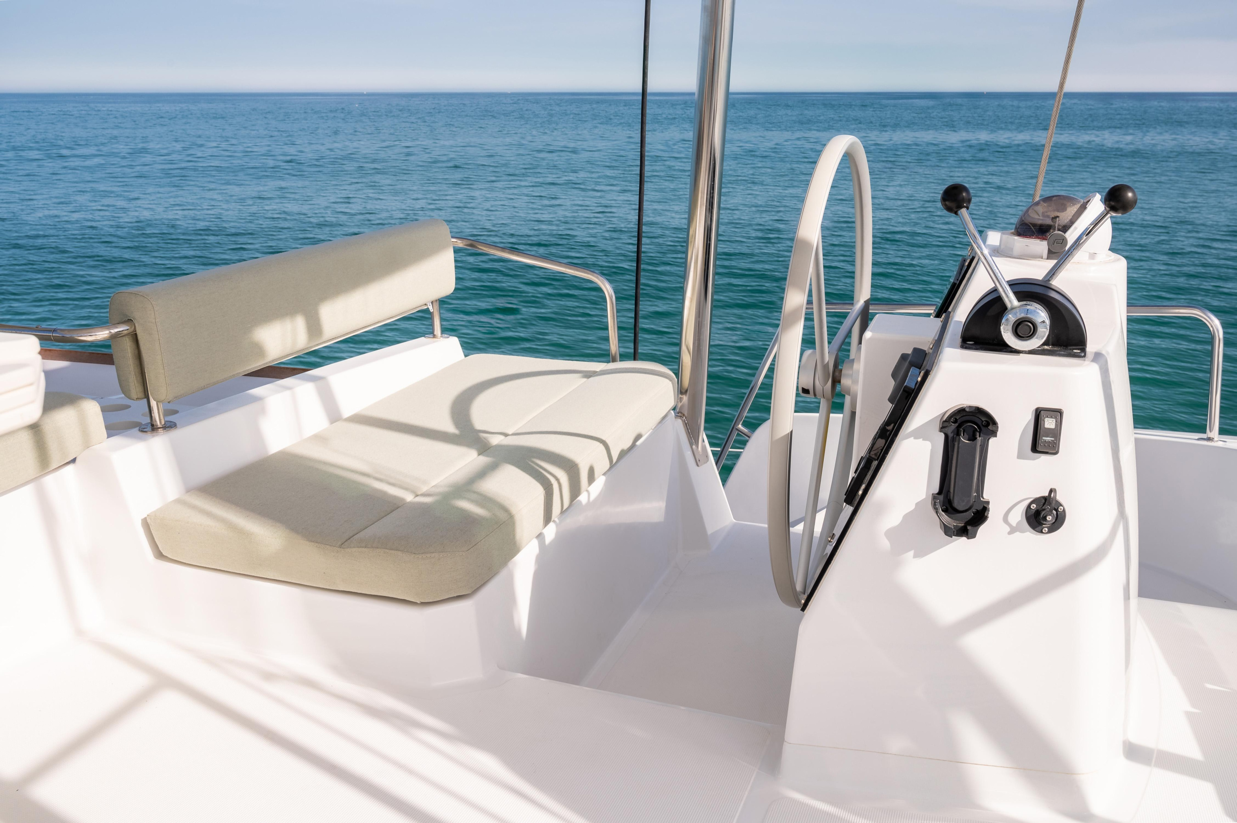 Photo #6 - Bali 4.6 (Santa Ana) in Port Pin Rolland - 22871