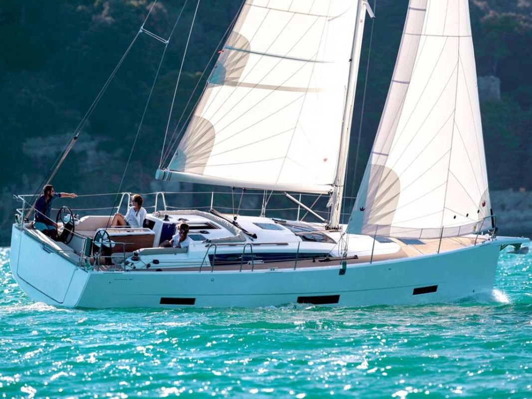 Photo #1 - Dufour 390 Grand Large (INO) in Athen - 22876