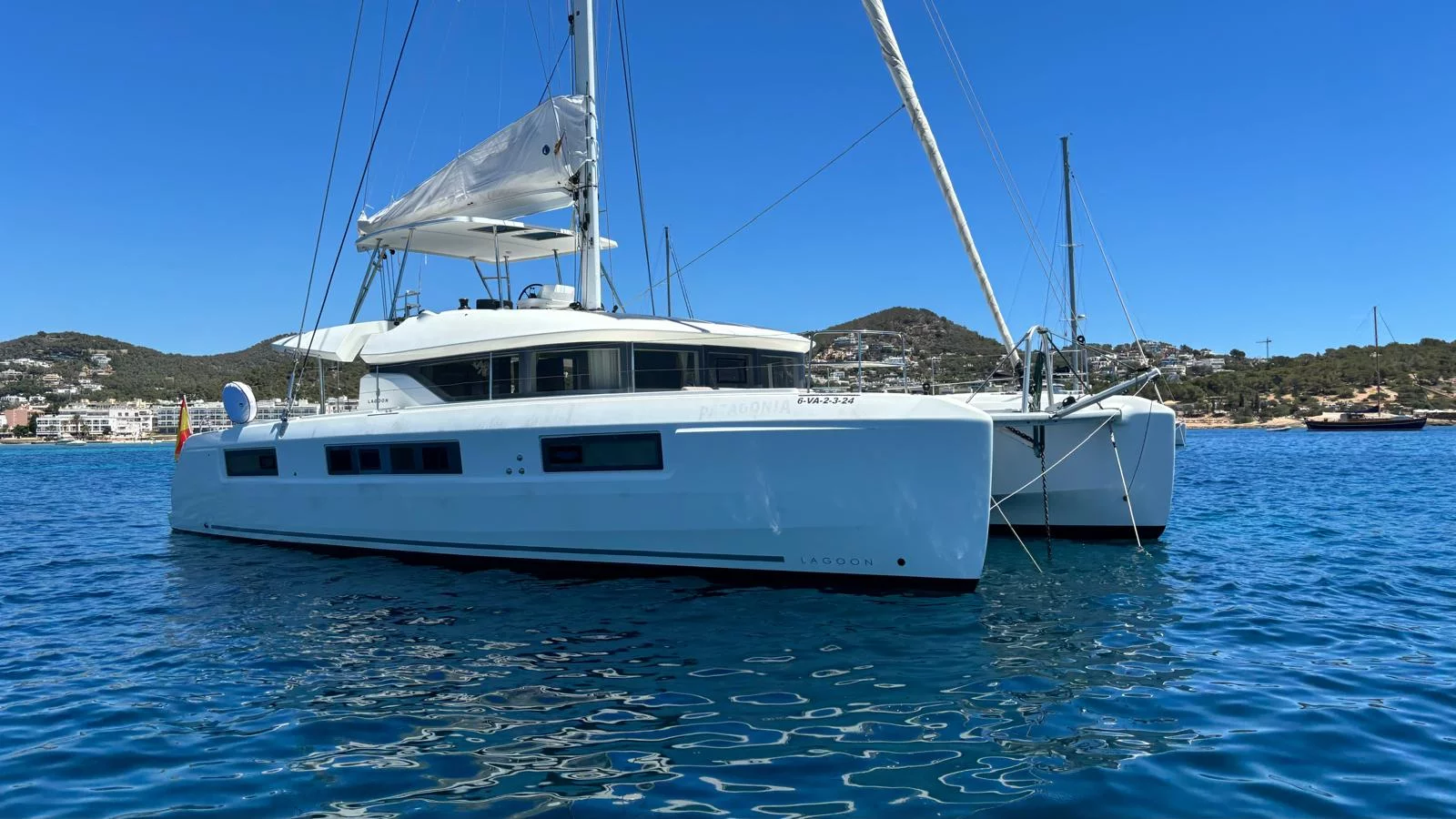 Lagoon 50 (Patagonia)  - 51