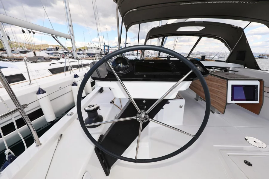 Dufour 470 - 5 cabins (Rock & Roll)  - 27