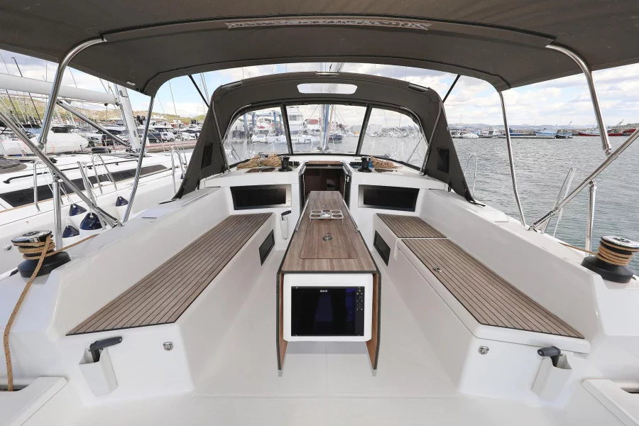 Dufour 470 - 5 cabins (Rock & Roll)  - 14