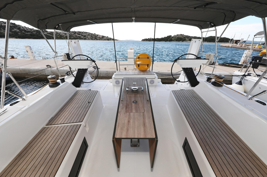 Photo #36 - Dufour 470 - 5 cabins (Rock & Roll) in Primosten - 22907