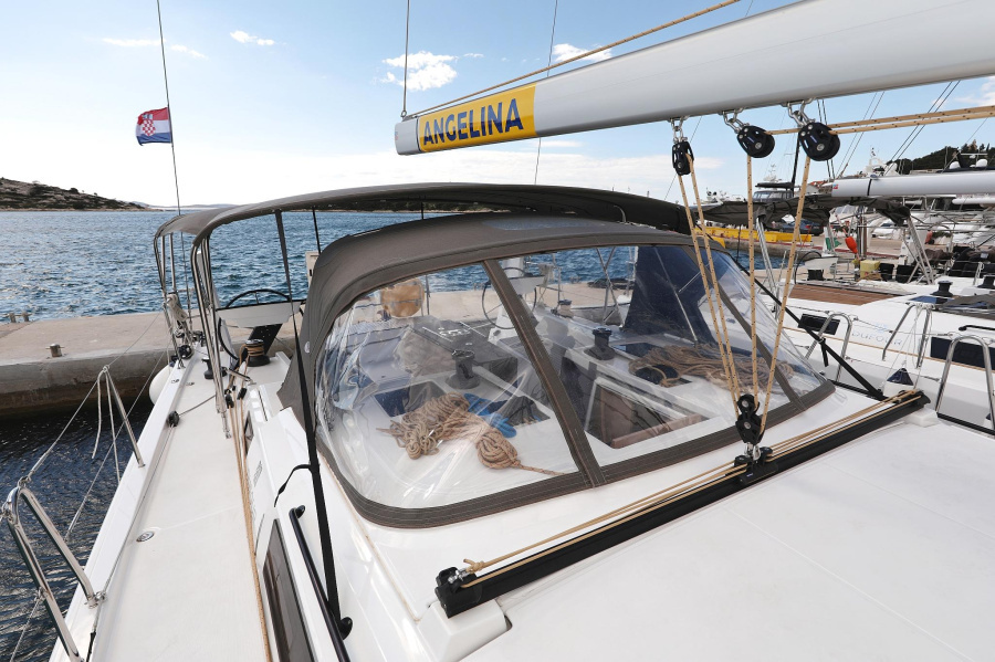 Photo #20 - Dufour 470 - 5 cabins (Rock & Roll) in Primosten - 22907