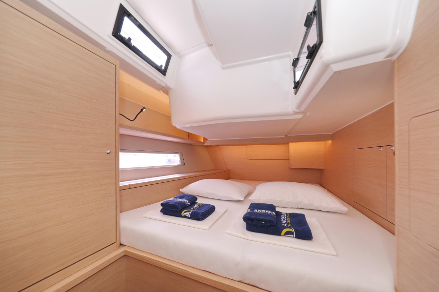 Photo #38 - Dufour 470 - 5 cabins (Rock & Roll) in Primosten - 22907