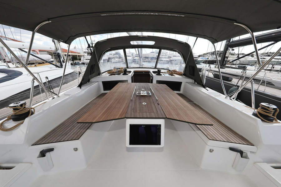 Photo #30 - Dufour 470 (Blue Moon) in Primosten - 22908