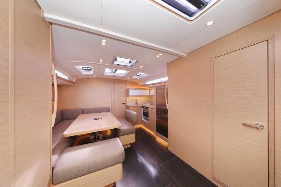 Photo #7 - Dufour 470 (Blue Moon) in Primosten - 22908